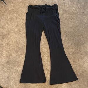 SO Black Flared Leggings